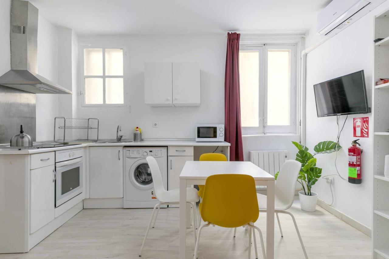 Apartamento Centrico Y Confortable Apartment Madrid Bagian luar foto
